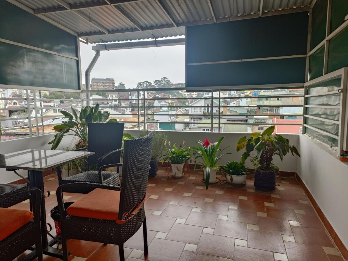 Elegant Dalat Hotel Exterior photo
